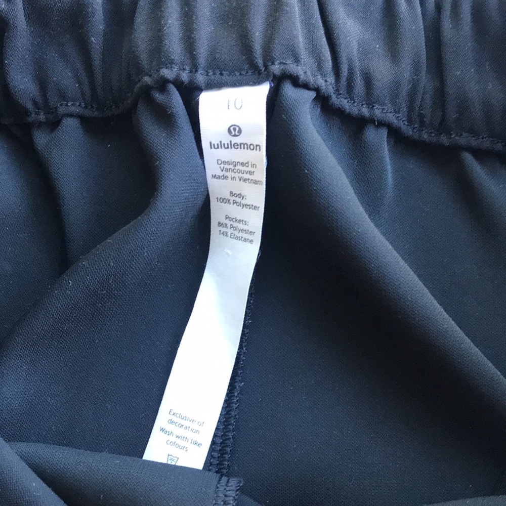 Lululemon Noir Pant